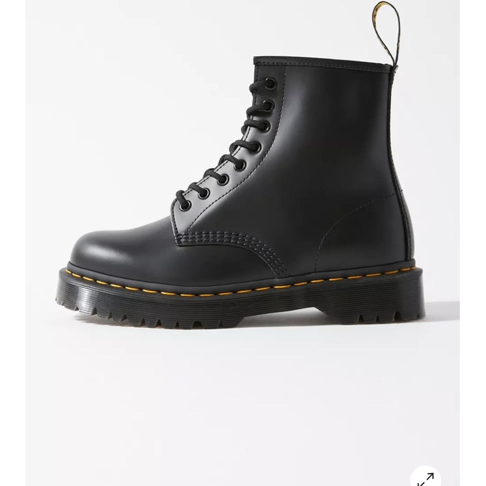 Dr. Martens 1460 Smooth Leather Platform Boot